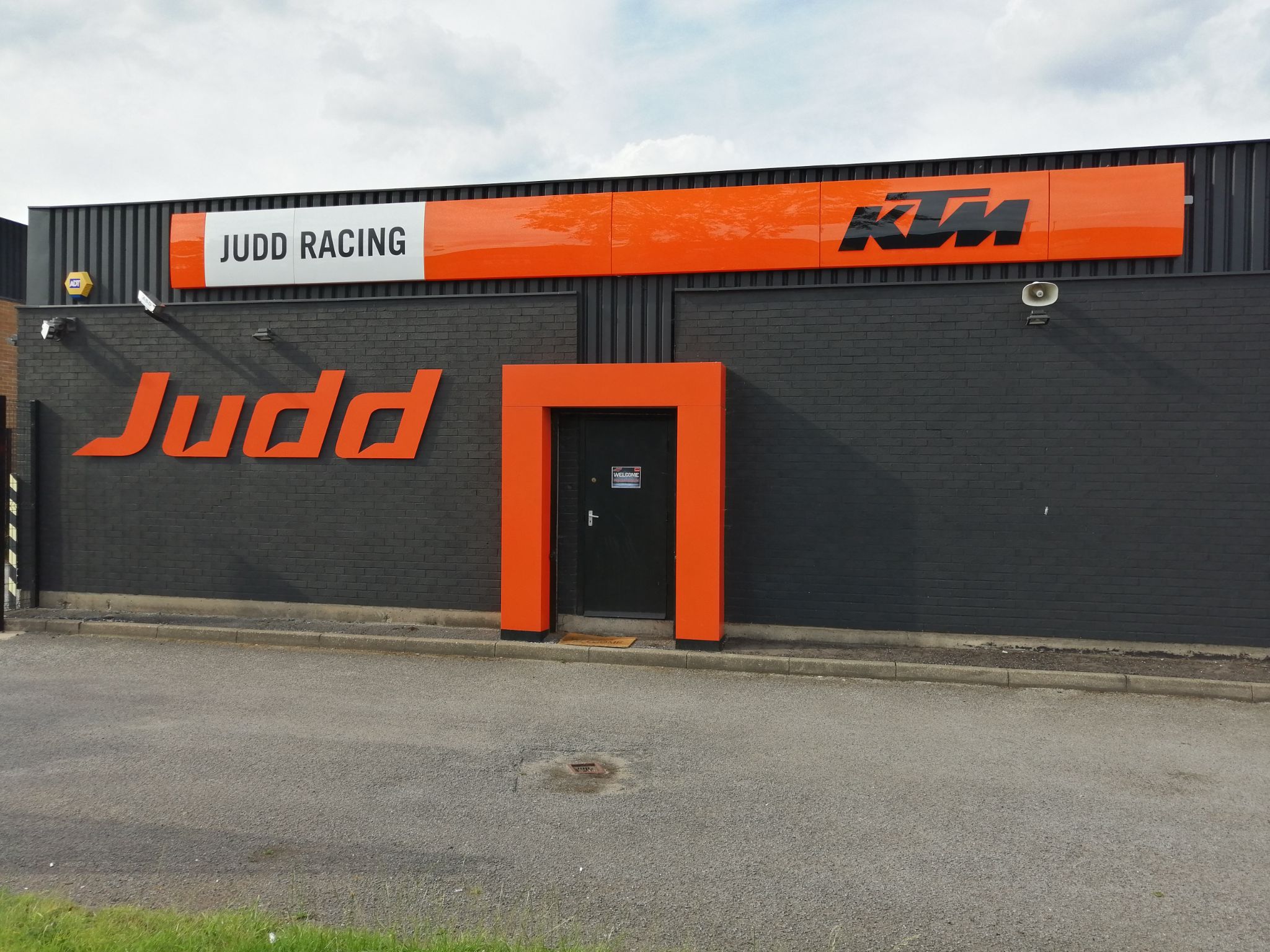 Judd Racing KTM Bike dealership in Nottingham AutoTrader
